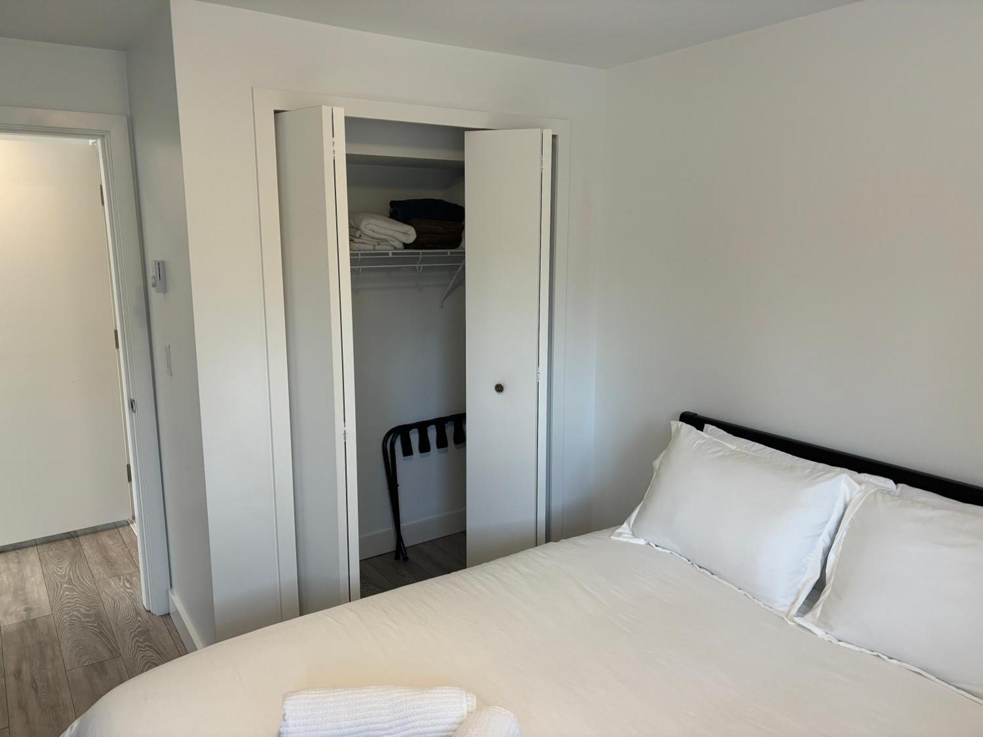 Large 2 Bedroom Private !